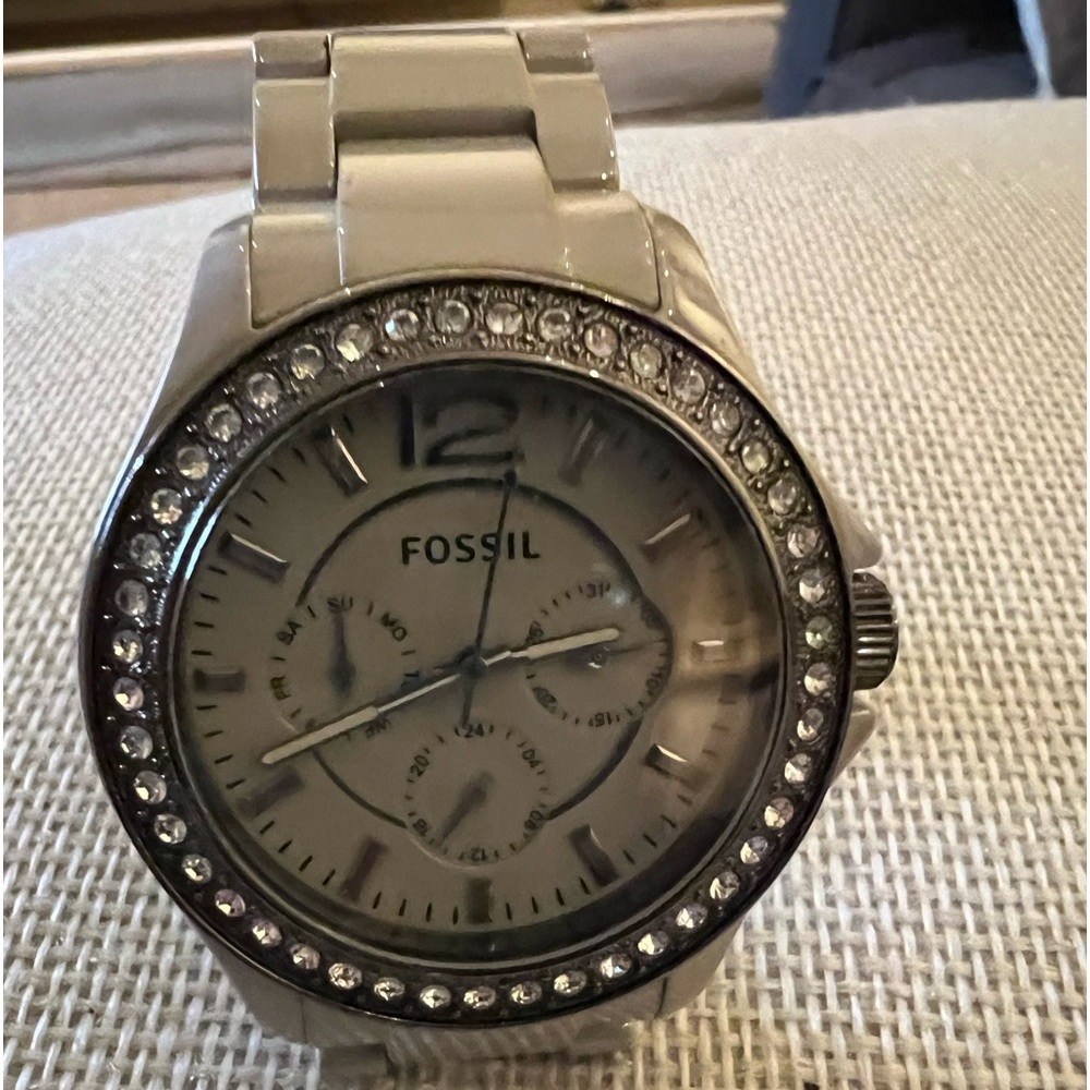 Grey Fossil watch with silver bling trim